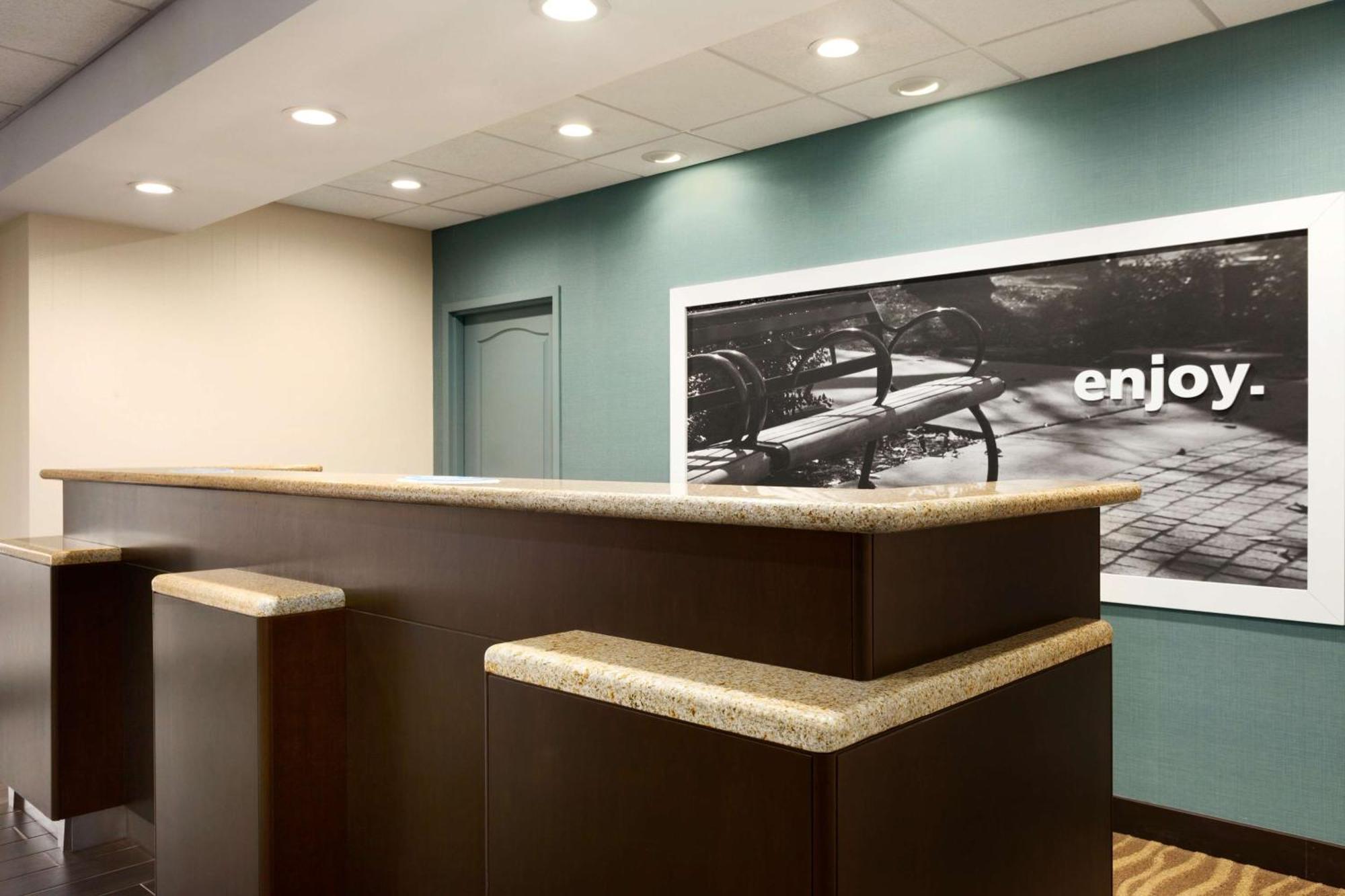 Hampton Inn Dover Extérieur photo